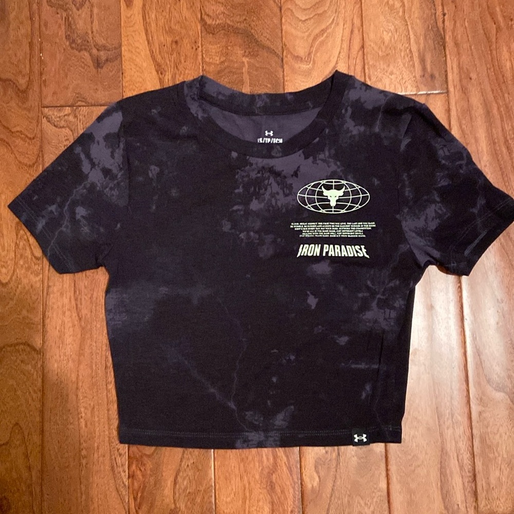Iron paradise under armour crop top in XS